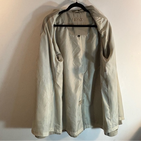 UTEX LIMITED EDITION Sz 12 Trench Coat Turned Collar Shoulder Pads Back Slit - Picture 10 of 12